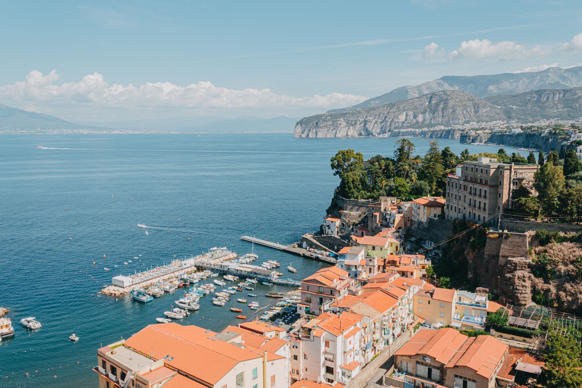 Ultimate Amalfi Coast Travel Guide: Positano, Amalfi, Ravello, Capri & Naples
